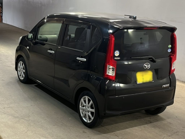 DAIHATSU MOVE 2015