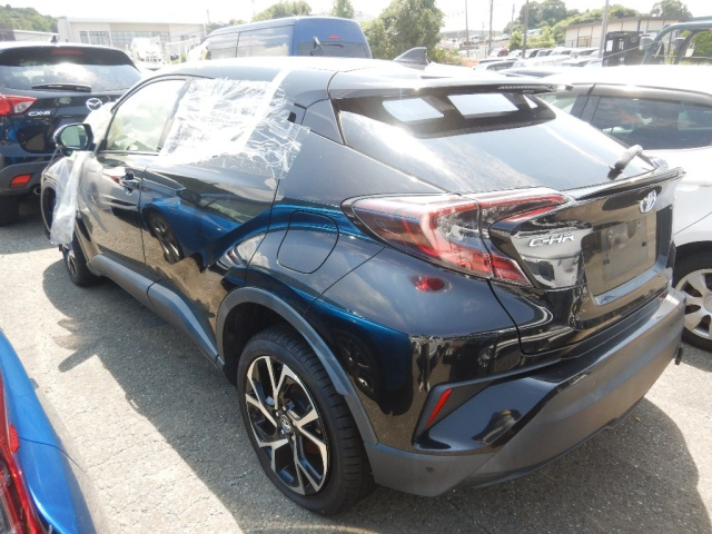 TOYOTA C-HR 2017
