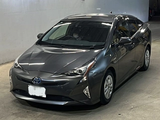 TOYOTA PRIUS 2016