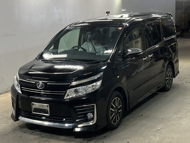 TOYOTA VOXY 2016