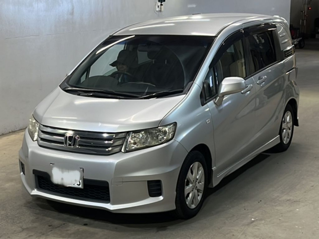 HONDA FREED 2011