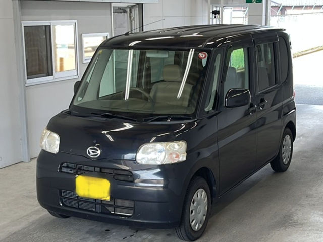 DAIHATSU TANTO 2010