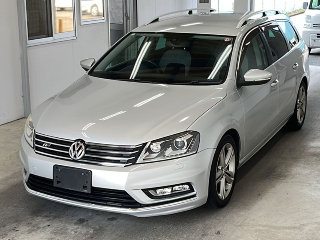 VOLKSWAGEN PASSAT VARIANT 2014