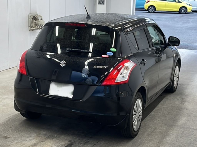 SUZUKI SWIFT 2015