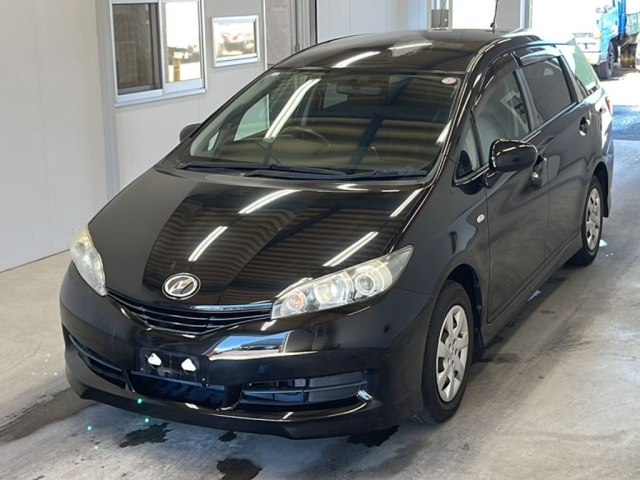 TOYOTA WISH 2010