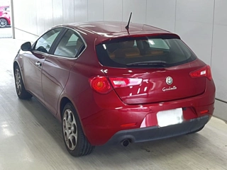 Заказать ALFAROMEO GIULIETTA