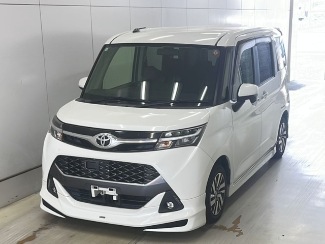 TOYOTA TANK 2016