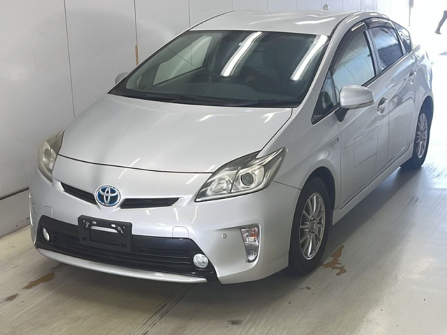 TOYOTA PRIUS 2013