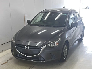 MAZDA DEMIO 2017