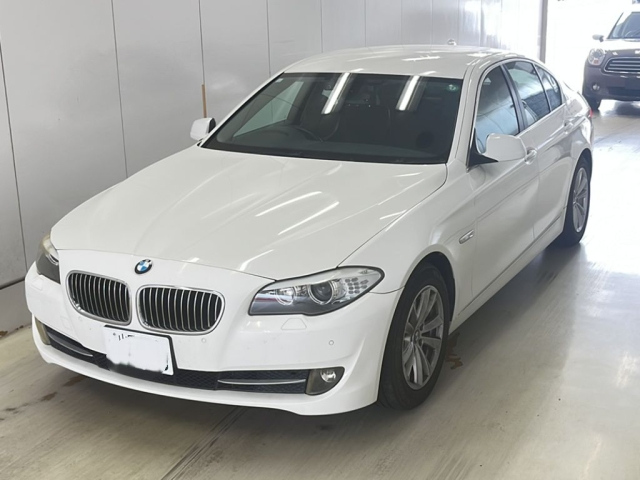 BMW 5 SERIES 2010