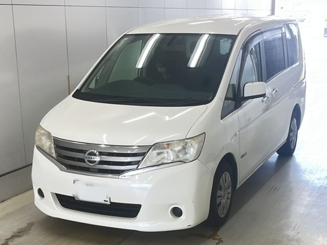 NISSAN SERENA 2013