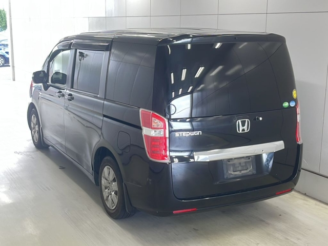 HONDA STEP WAGON 2013