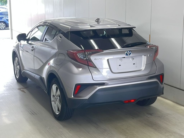 TOYOTA C-HR 2018