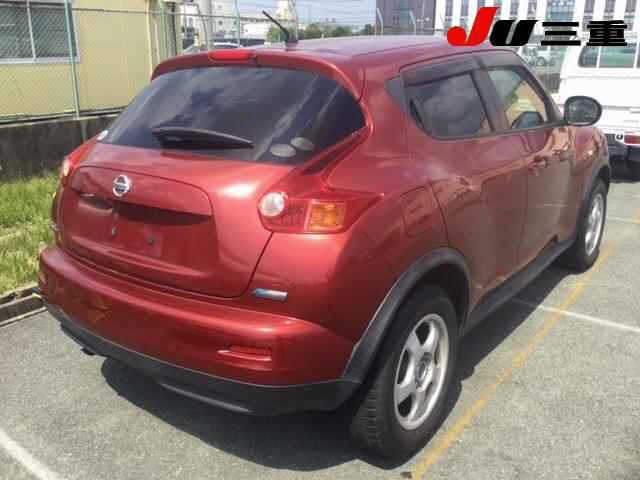 NISSAN JUKE 2012