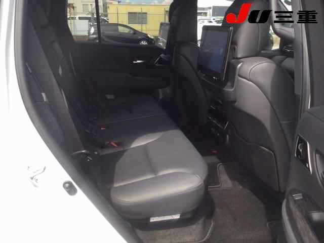 TOYOTA LAND CRUISER 2023