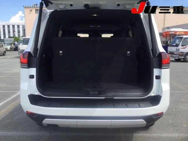 TOYOTA LAND CRUISER 2023