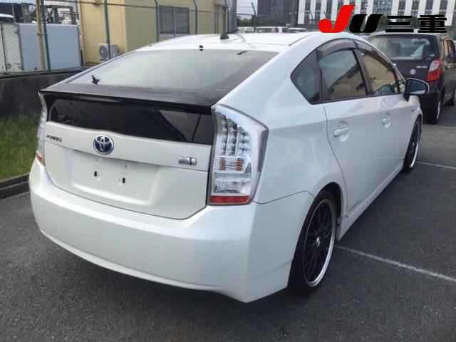 TOYOTA PRIUS 2010