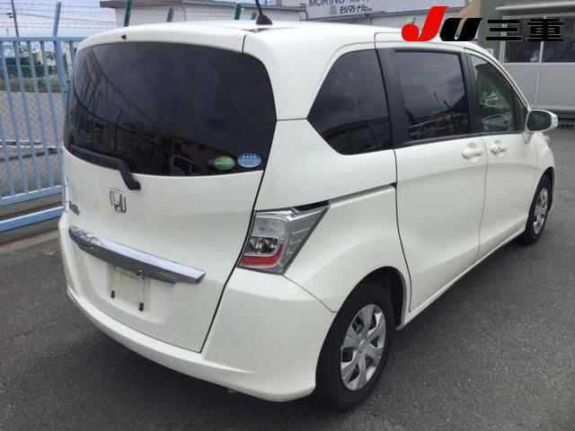 HONDA FREED 2013