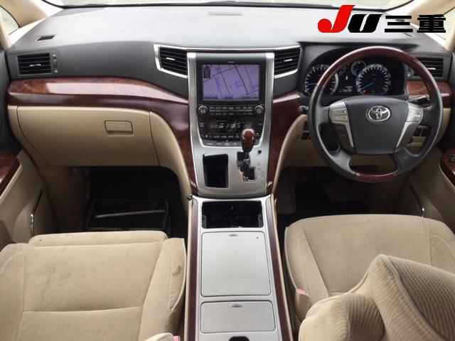 TOYOTA ALPHARD 2010