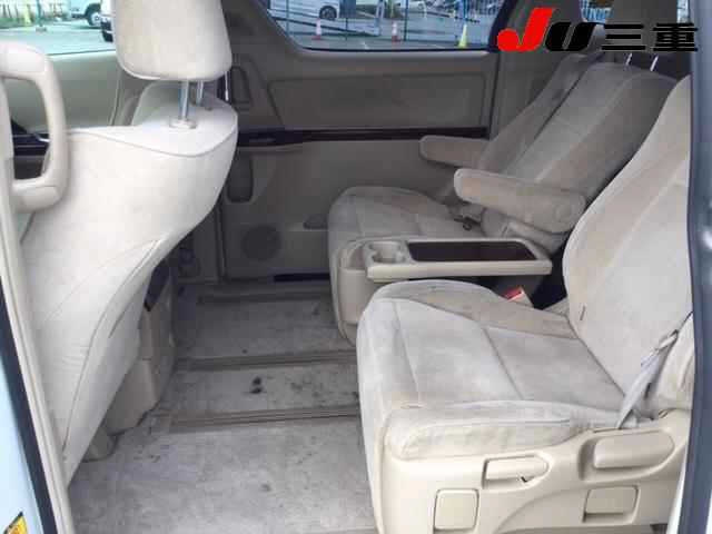 TOYOTA ALPHARD 2010