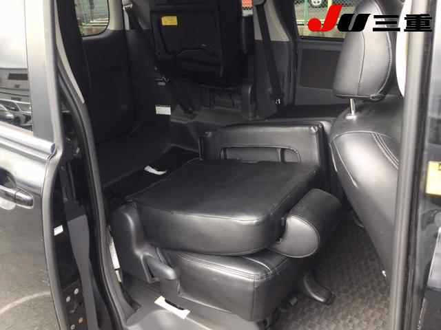 TOYOTA NOAH 2008