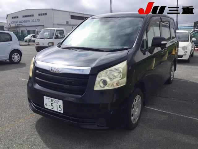 TOYOTA NOAH 2008