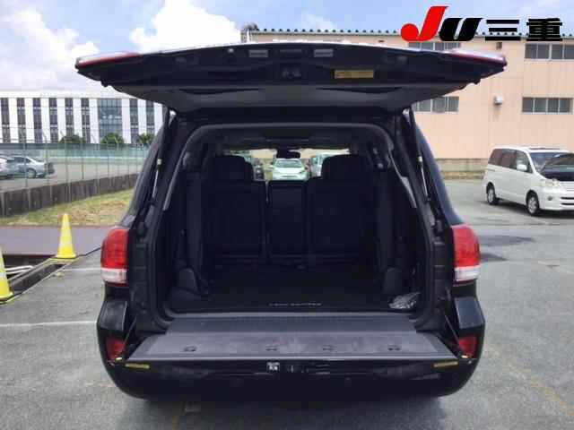 TOYOTA LAND CRUISER 2011