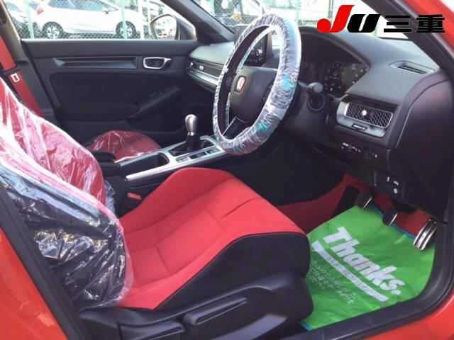 HONDA CIVIC 2024