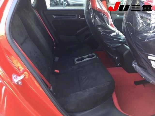 HONDA CIVIC 2024
