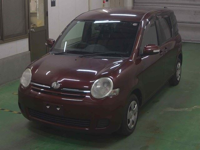 TOYOTA SIENTA 2011
