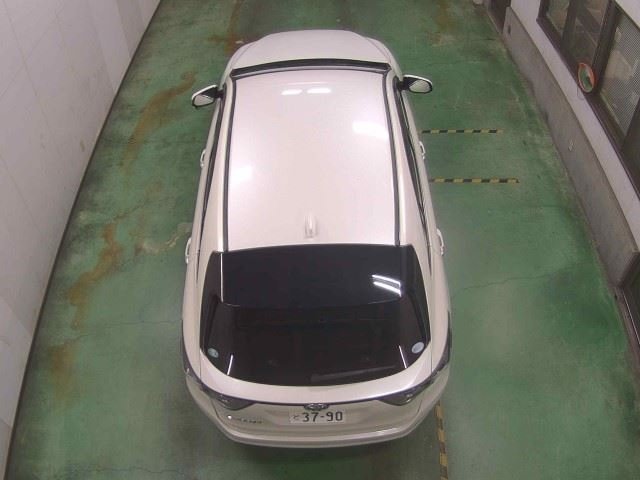 TOYOTA HARRIER 2017