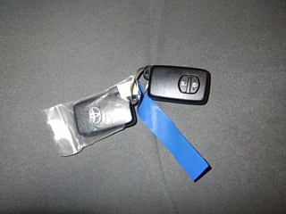 TOYOTA PRIUS ALPHA 2014
