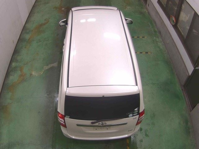 TOYOTA NOAH 2013