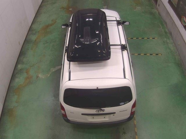 TOYOTA PROBOX 2010