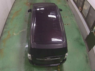 TOYOTA VOXY 2010