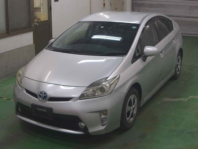 TOYOTA PRIUS 2012