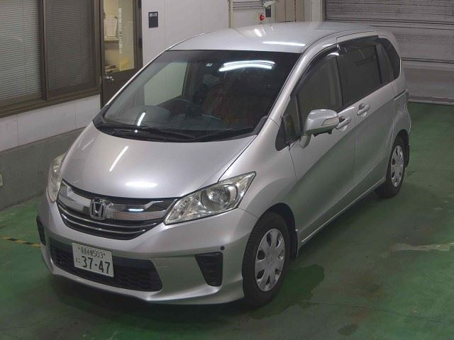 HONDA FREED 2015