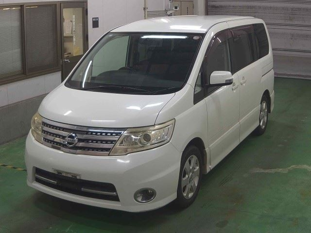 NISSAN SERENA 2010