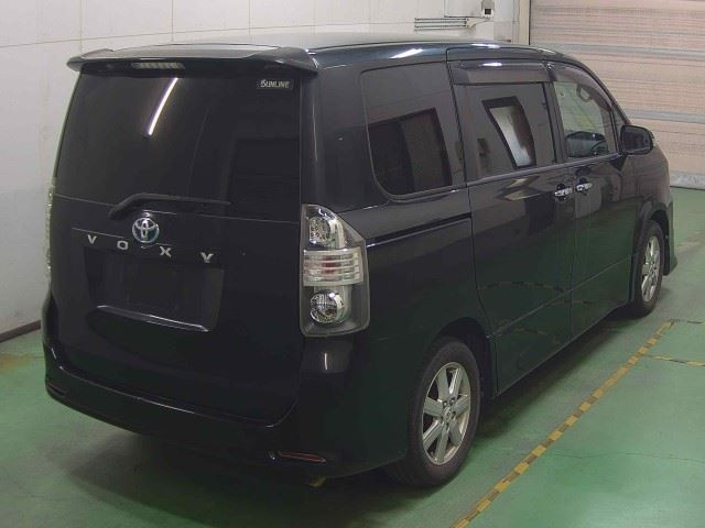 TOYOTA VOXY 2008
