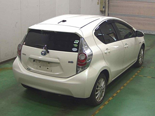 TOYOTA AQUA 2012
