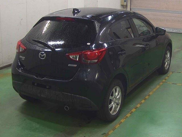MAZDA DEMIO 2016
