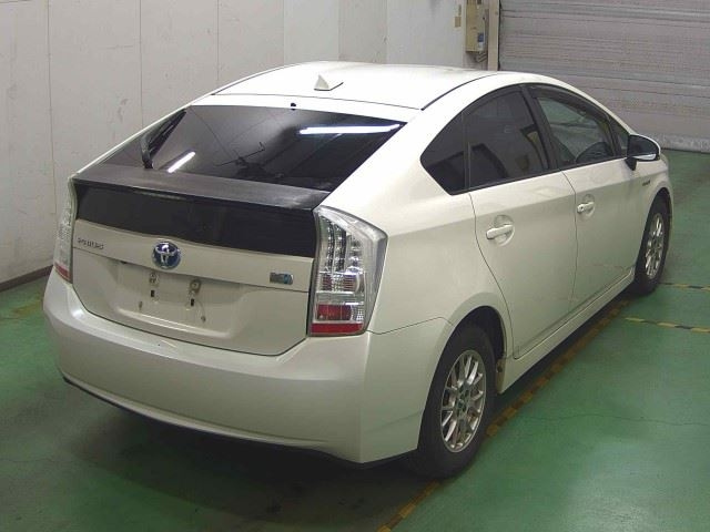 TOYOTA PRIUS 2010