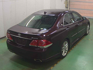 TOYOTA CROWN 2011