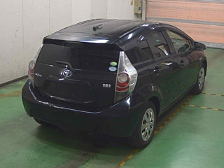 TOYOTA AQUA 2013