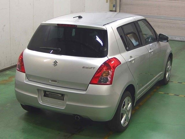 SUZUKI SWIFT 2009