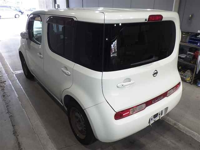 NISSAN CUBE 2010