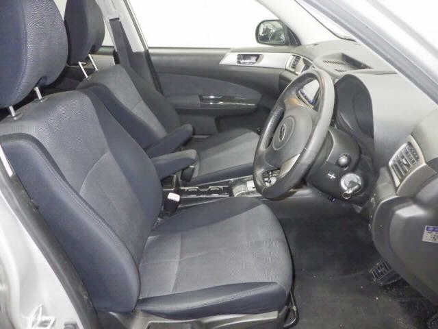 SUBARU EXIGA 2009