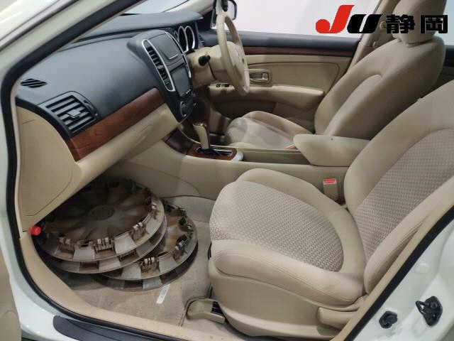 NISSAN SYLPHY 2011