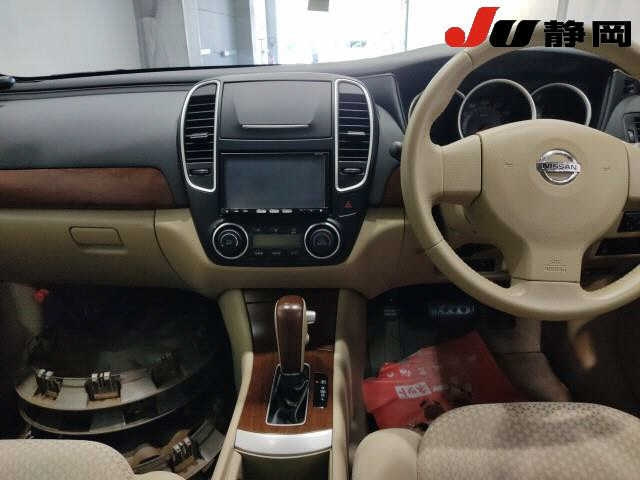 NISSAN SYLPHY 2011
