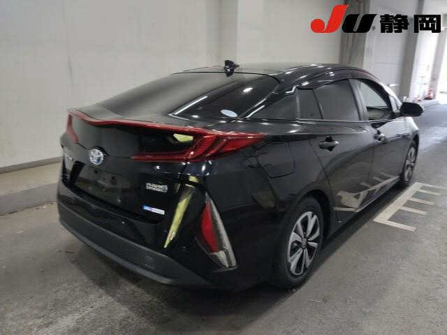 TOYOTA PRIUS PHV 2020